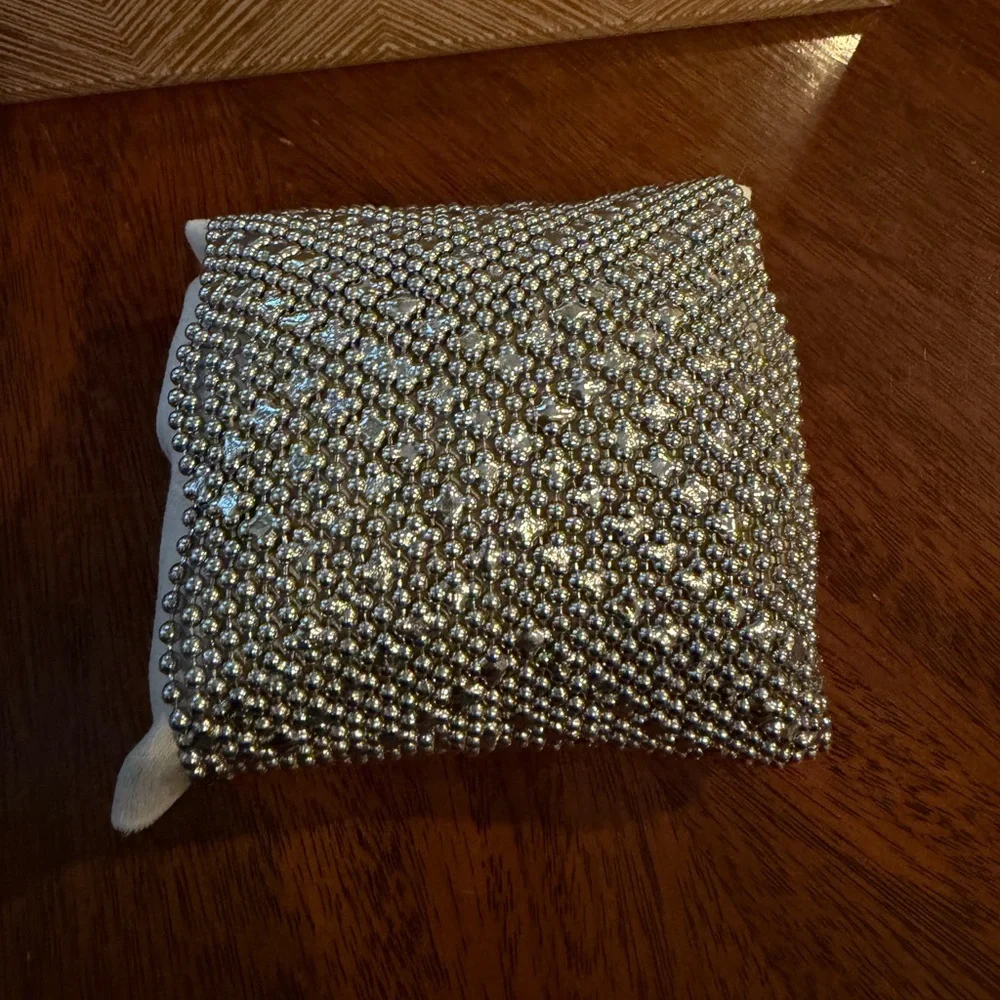 Liquid Metal Elegant Silver Beaded Bracelet - Picture 4 of 10